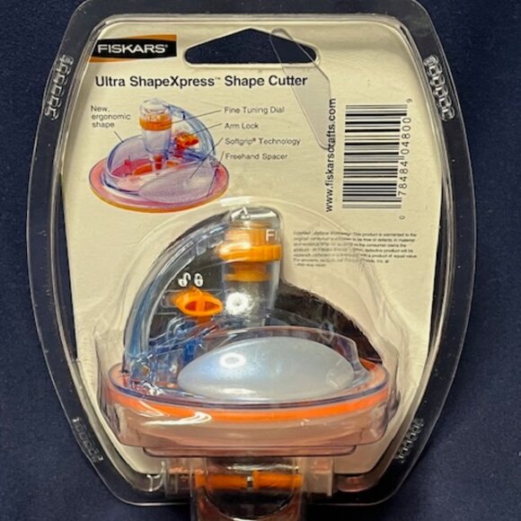 NEW Fiskars Ultra ShapeXpress Shape Cutter Includes 2 Blades Craft Rotary Cutter - Picture 4 of 5